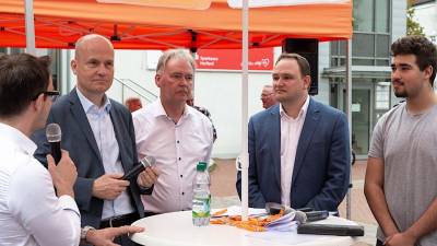 Schuster, Brinkhaus, Koch, Ostermann, Zribi